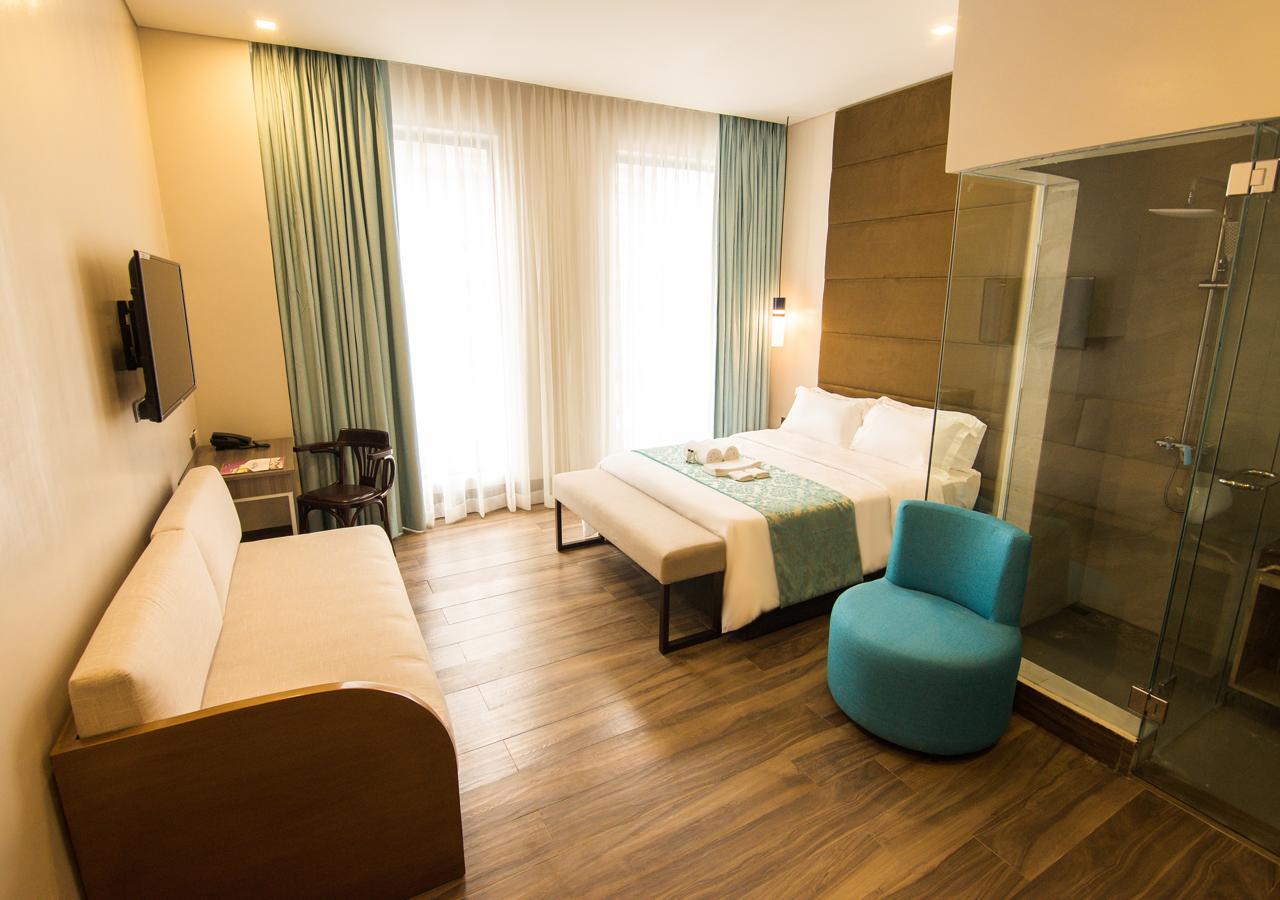 Goldberry Lite Hotel Iloilo City Exterior photo