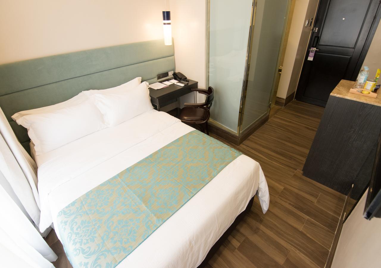 Goldberry Lite Hotel Iloilo City Exterior photo